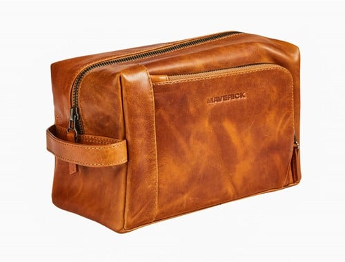 Toilettas Maverick New Men met 2 ritsen volnerf rundsleder kleur cognac