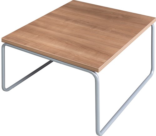 Bijzettafel Huislijn Alfa vierkant 45 cm hoog, 80x80 cm, blad toscaanse noten en frame slede 11 mm draadstaal alu. 